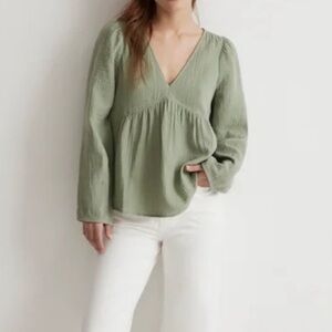 Madewell Lightspun Gauzy 100% Cotton Soft Sage Green V-Neck Peasant Blouse